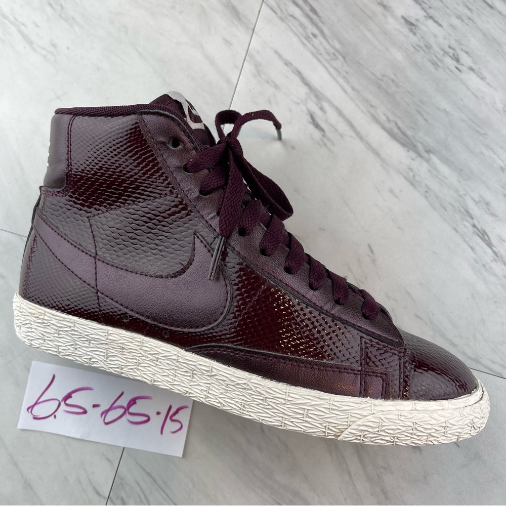 •Nike Blazer Mid Women 6.5 purple Snakeskin Premium sneaker Shoes 685225-600